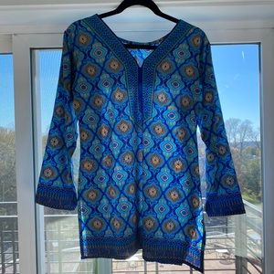 Indian tunic beautiful color and flowy fabric
